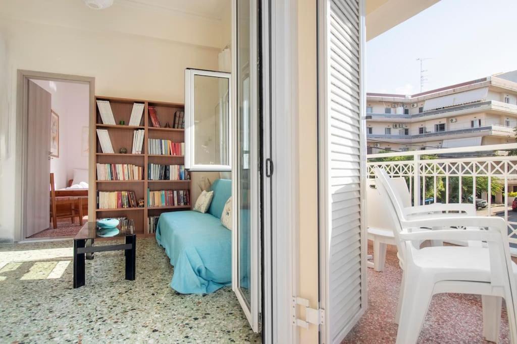 Vintage Charm Apt Near Centre イラクリオン エクステリア 写真