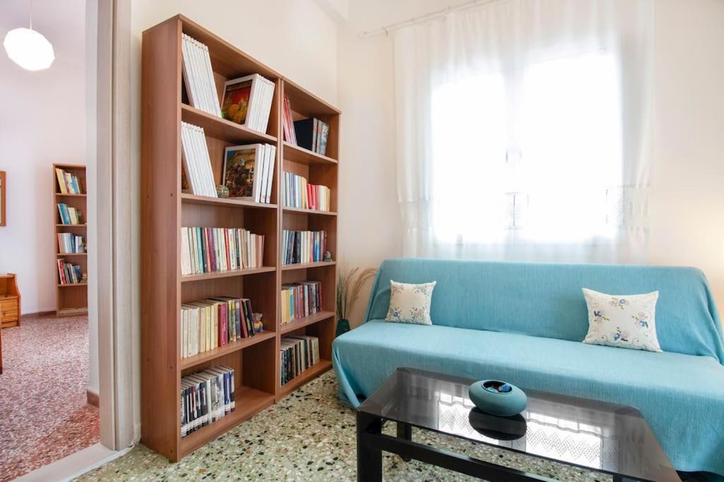 Vintage Charm Apt Near Centre イラクリオン エクステリア 写真