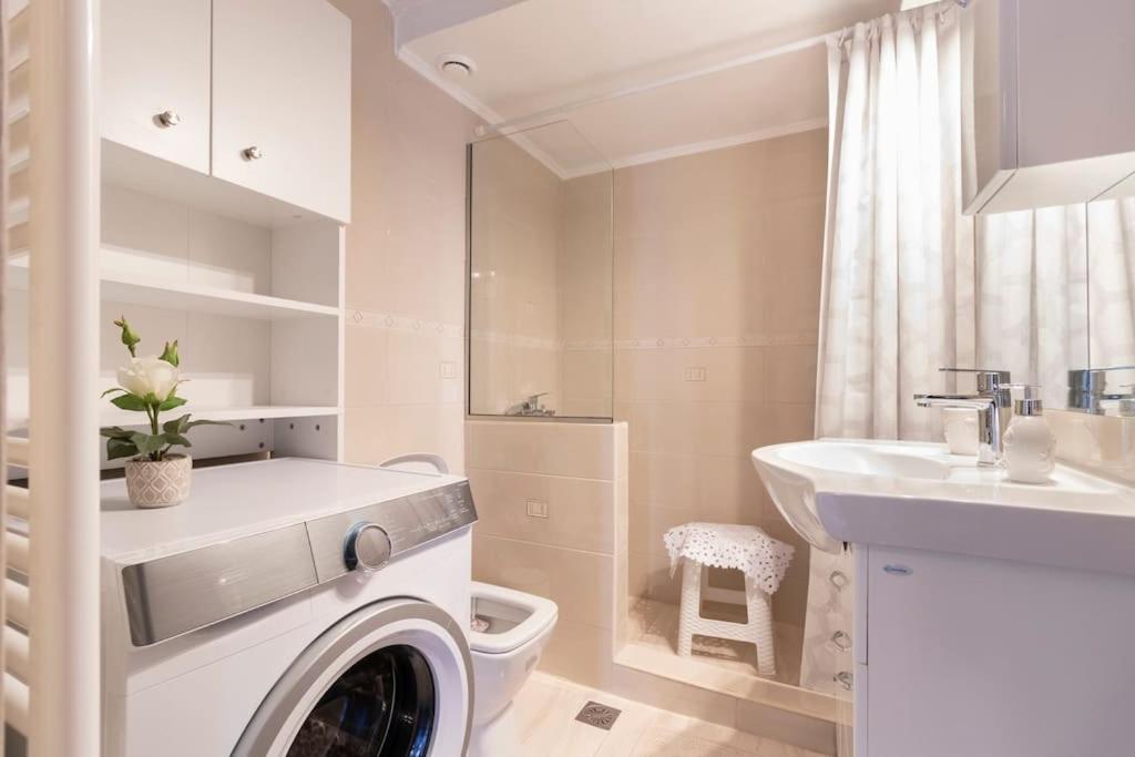 Vintage Charm Apt Near Centre イラクリオン エクステリア 写真
